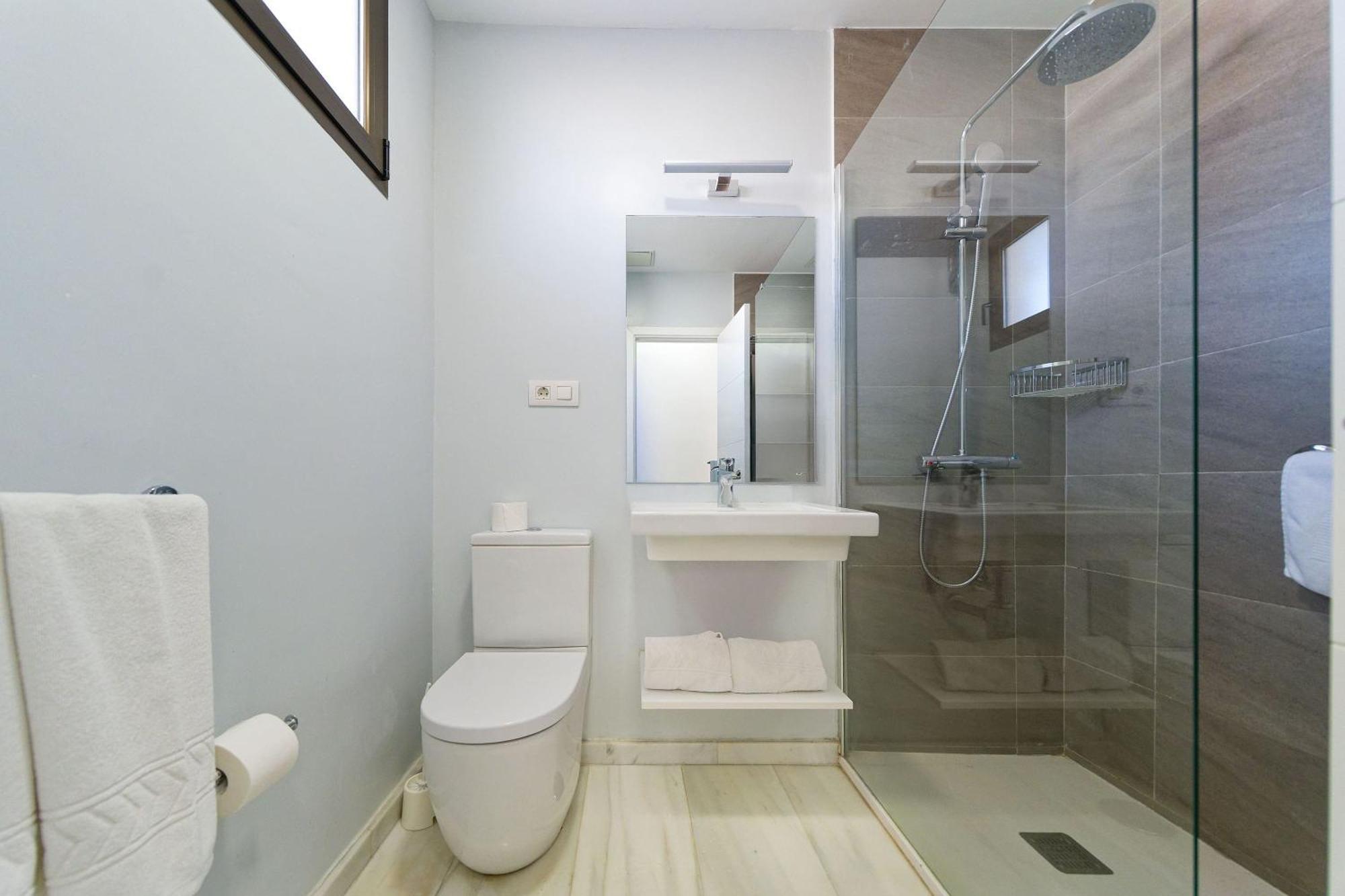 Salt Apartments Reina Sol بلايا ديل إنغلز المظهر الخارجي الصورة