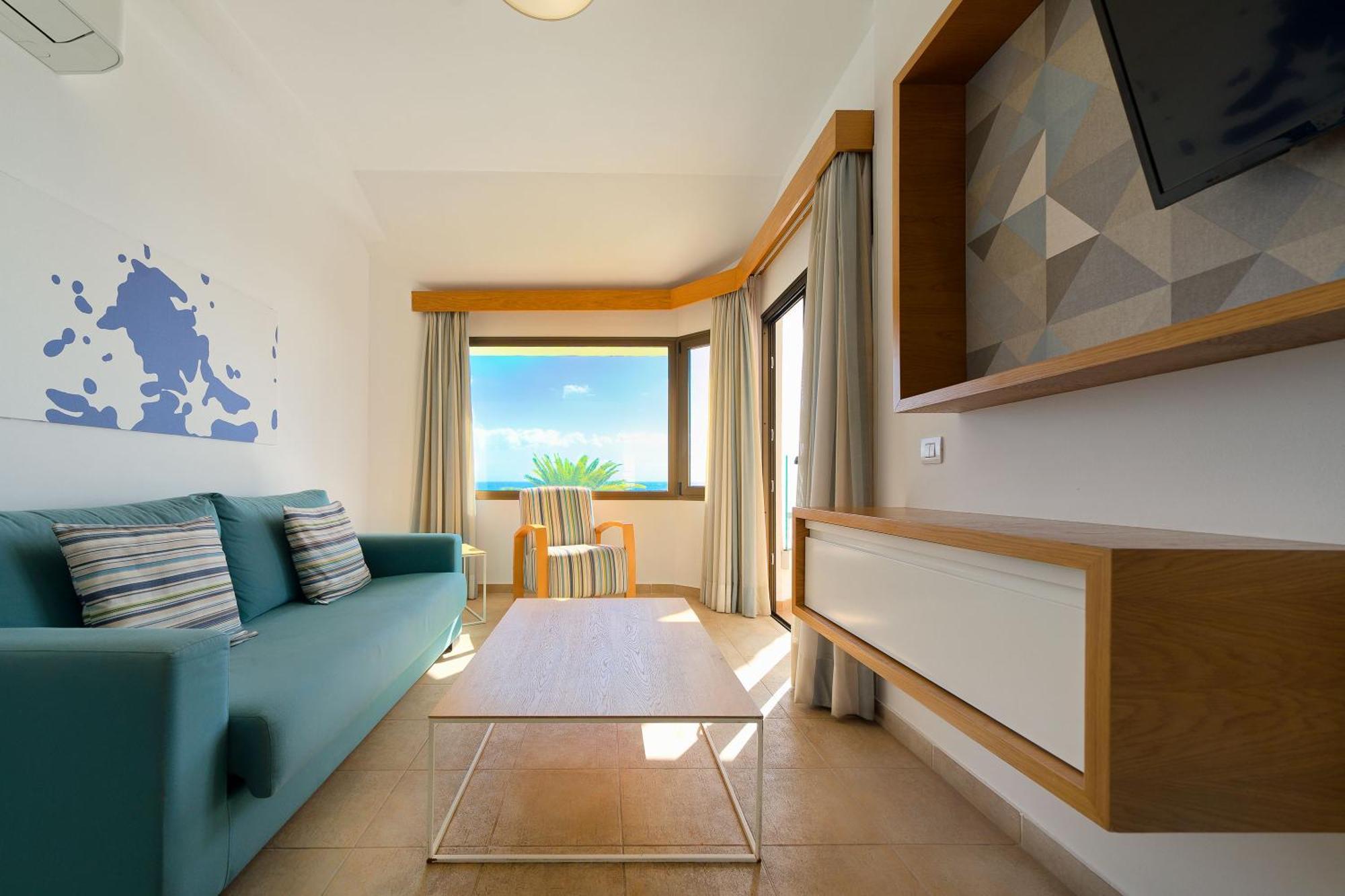 Salt Apartments Reina Sol بلايا ديل إنغلز المظهر الخارجي الصورة