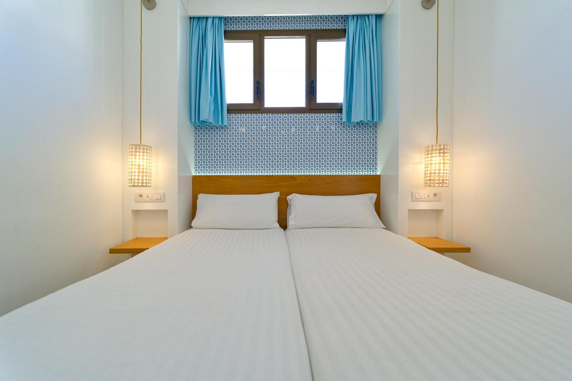 Salt Apartments Reina Sol بلايا ديل إنغلز المظهر الخارجي الصورة